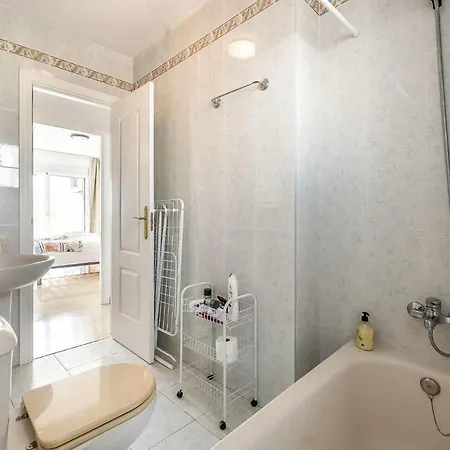 2 Bedroom Stunning In Benalmádena