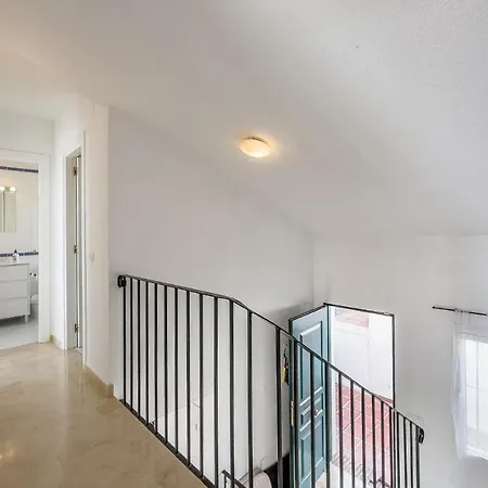 2 Bedroom Stunning In
